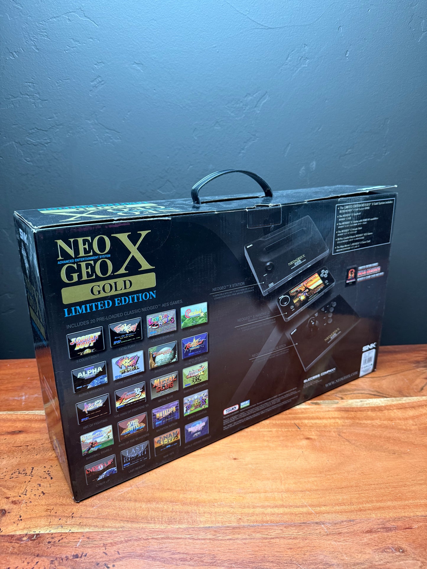Neo-Geo X Gold