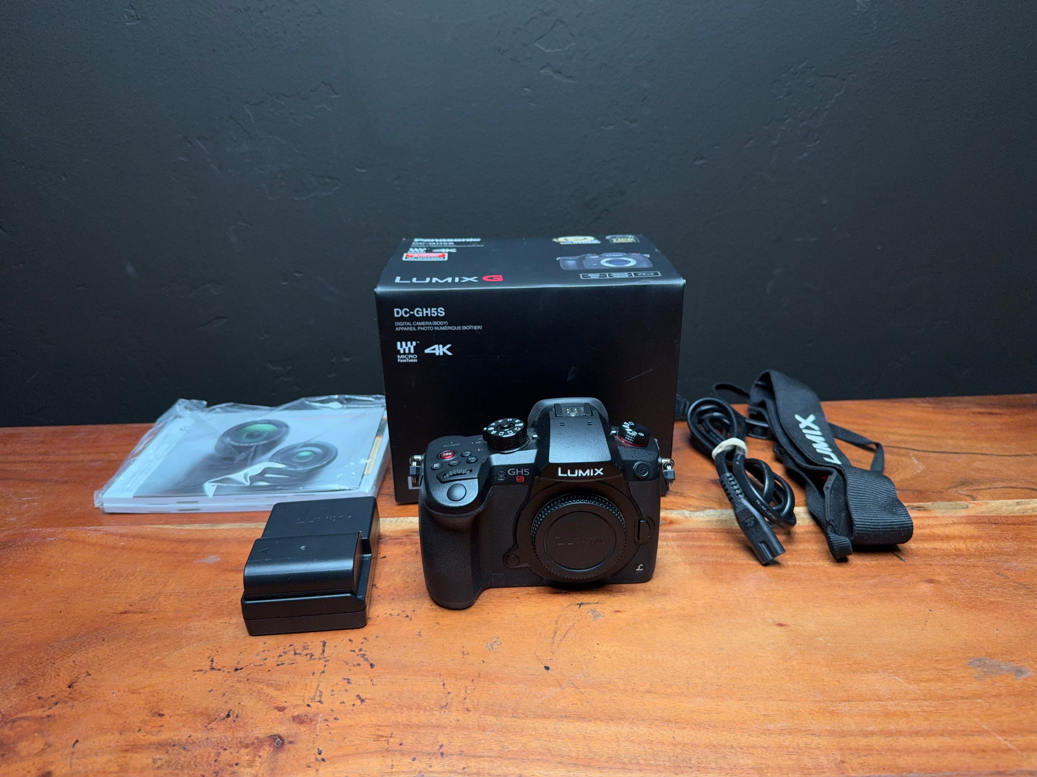 Camera] Panasonic LUMIX GH5S | MiSTer Addons
