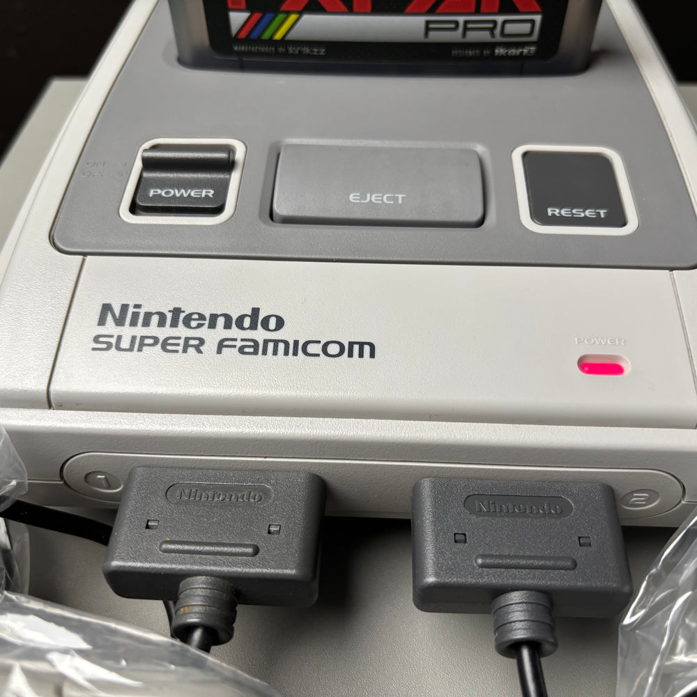 
                      
                        Super Famicom
                      
                    